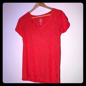 Basic red tee by SO